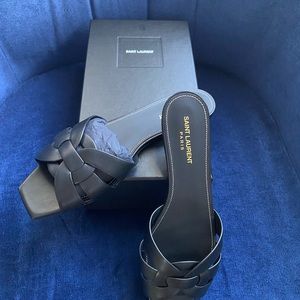 Yves Saint Laurent leather sandal.